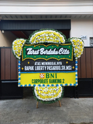 Papan Bunga Duka di Industritenayan