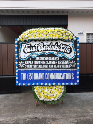 Papan Bunga Duka di Industritenayan